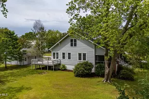 205 High St, Oriental, NC 28571 - Photo 32