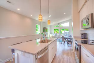 803 S 6th St, Carolina Beach, NC 28428 - Photo 10