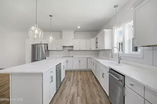106 Elizabeth Way Ct, Swansboro, NC 28584 - Photo 24