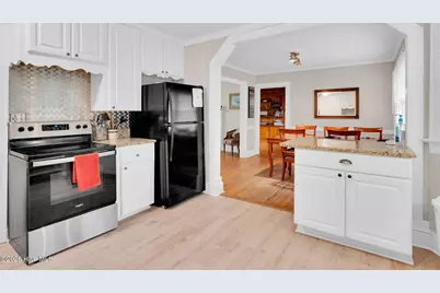 1902 Sherwood Drive, Greenville, NC 27858 - Photo 16