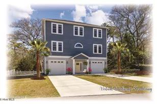 310 Lord Berkeley Dr, Emerald Isle, NC 28594 - Photo 2