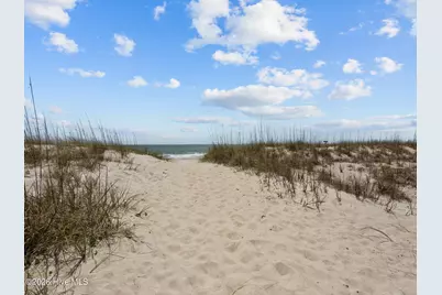 310 Lord Berkeley Drive, Emerald Isle, NC 28594 - Photo 10