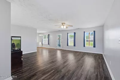 202 High Meadow Court, Richlands, NC 28574 - Photo 4