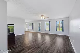 202 High Meadow Ct, Richlands, NC 28574 - Photo 4