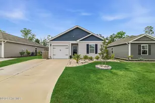 2028 Course Ln, Surf City, NC 28445 - Photo 2