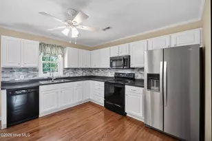 402 Betty Dr, Elizabeth City, NC 27909 - Photo 8