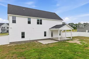 300 Shortleaf Dr, Grimesland, NC 27837 - Photo 36