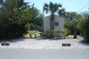 133 Myrtle Ave, Kure Beach, NC 28449 - Photo 6
