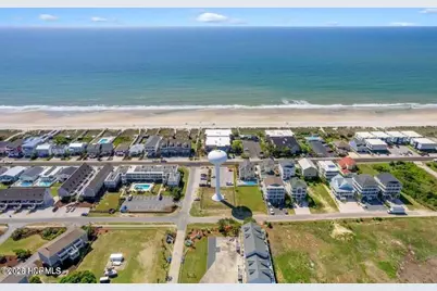 275 W First Street # 1e, Ocean Isle Beach, NC 28469 - Photo 26