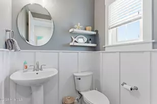109 S Carolina Ave, Carolina Beach, NC 28428 - Photo 16