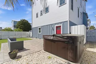 109 S Carolina Ave, Carolina Beach, NC 28428 - Photo 70