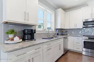 109 S Carolina Ave, Carolina Beach, NC 28428 - Photo 10
