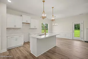 133 Margot Manor Dr, Benson, NC 27504 - Photo 8