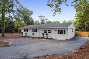 852 N May St, Southern Pines, NC 28387 - Photo 2