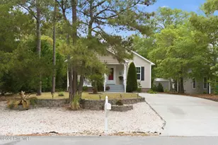 168 NE 3rd St, Oak Island, NC 28465 - Photo 2