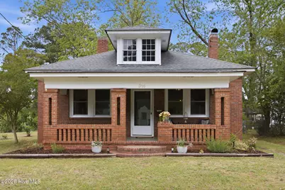 316 N Charlotte Street, Washington, NC 27889 - Photo 1