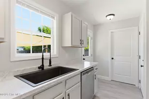 4817 Kings Dr, Wilmington, NC 28405 - Photo 14