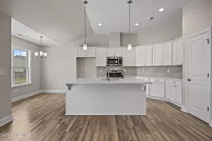811 Lendy Dr, Greenville, NC 27858 - Photo 10