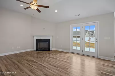 811 Lendy Drive, Greenville, NC 27858 - Photo 8
