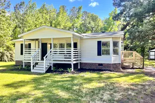 498 Arvida Spur Rd, Rocky Point, NC 28457 - Photo 2