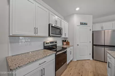 801 Crane Drive, New Bern, NC 28560 - Photo 6