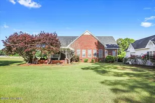 2143 Trails End Dr, Kinston, NC 28504 - Photo 8