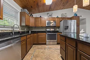 101 Eastview Ct, Jacksonville, NC 28546 - Photo 12