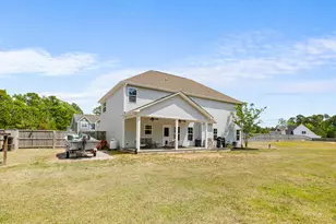 702 Peyton's Lake Ln, Hubert, NC 28539 - Photo 10