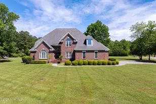 305 Harvest Dr, Jacksonville, NC 28540 - Photo 2