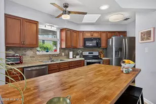 129 Red Bird Ln, Hampstead, NC 28443 - Photo 10