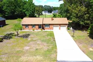 203 N Cottonwood Dr, Goldsboro, NC 27530 - Photo 4