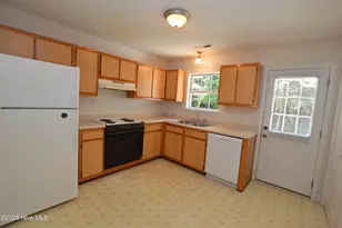 163 Brenda Dr, Jacksonville, NC 28546 - Photo 4