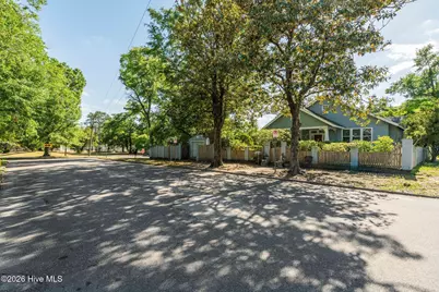 1602 S 4th Street, Wilmington, NC 28401 - Photo 4