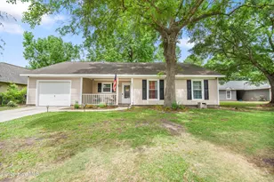 241 Bayberry Ct, Jacksonville, NC 28540 - Photo 1