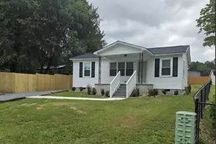 112 Hillview St, Candor, NC 27229 - Photo 2