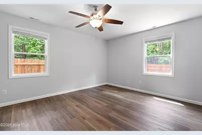 629 Walnut Drive, Jacksonville, NC 28540 - Photo 12