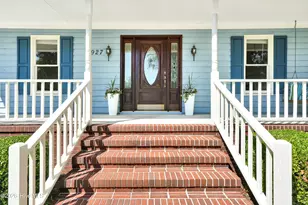 4927 Woodcrest Dr, Castle Hayne, NC 28429 - Photo 2