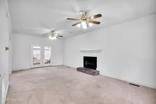 4927 Woodcrest Dr, Castle Hayne, NC 28429 - Photo 6