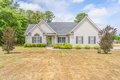 104 Trestle Street, Hamlet, NC 28345 - Photo 1