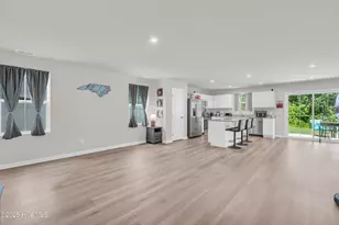 1053 Sharron Crk Dr, Shallotte, NC 28470 - Photo 4