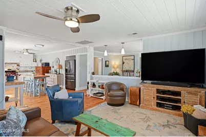 102 S Fodale Avenue, Southport, NC 28461 - Photo 8