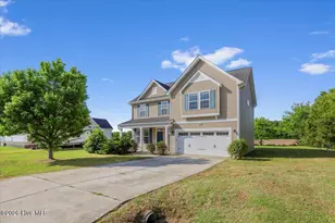 217 Lancaster Pointe Dr, Pikeville, NC 27863 - Photo 2