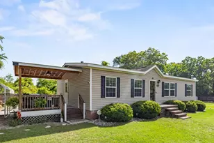 910 Beasley's Mill Rd, Warsaw, NC 28398 - Photo 2