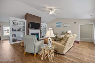 203 Pigeon Ln, Swansboro, NC 28584 - Photo 8