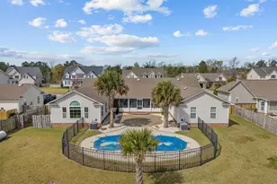 203 Pigeon Ln, Swansboro, NC 28584 - Photo 2