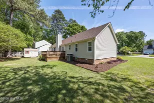 1902 Pinetree Dr, New Bern, NC 28562 - Photo 22