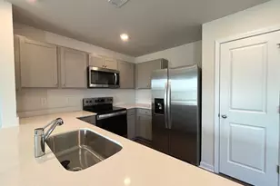 201 Maddox Dr, Aberdeen, NC 28315 - Photo 14