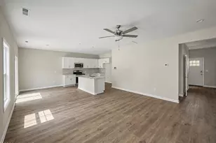 109 Crossvine St, Selma, NC 27576 - Photo 6