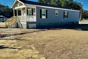 896 Academy St, Fair Bluff, NC 28439 - Photo 2