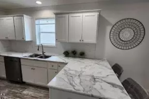 896 Academy St, Fair Bluff, NC 28439 - Photo 6